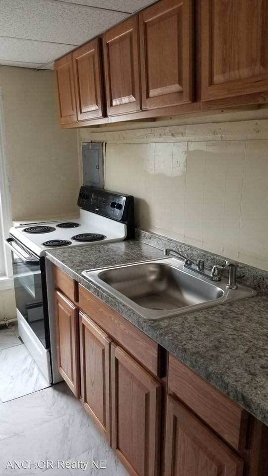 4661 Penn St - Photo 2 of 6