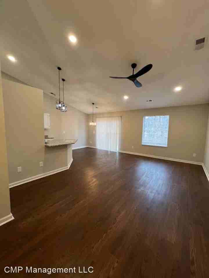 Cypress Cove Court - Photo 3 of 15