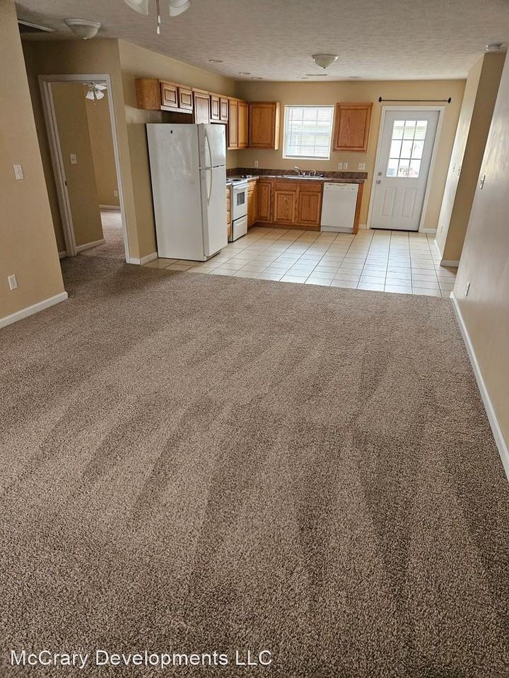 205 Wildrose Ln - Photo 2 of 2