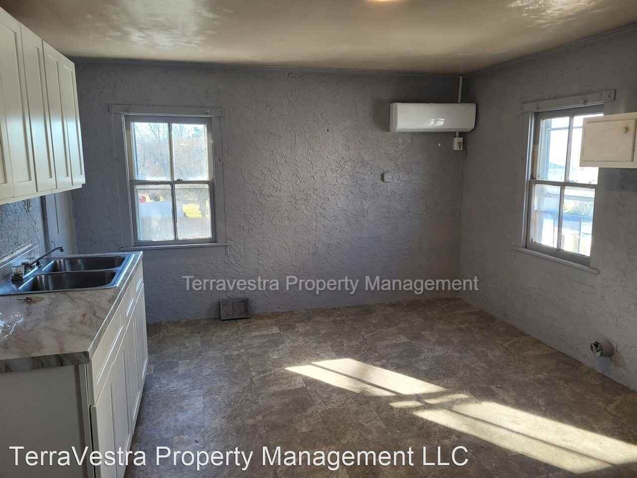 372 Main Street - Photo 2 of 12