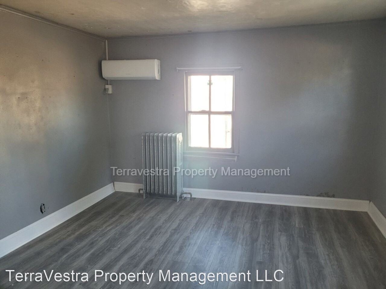 372 Main Street - Photo 3 of 12