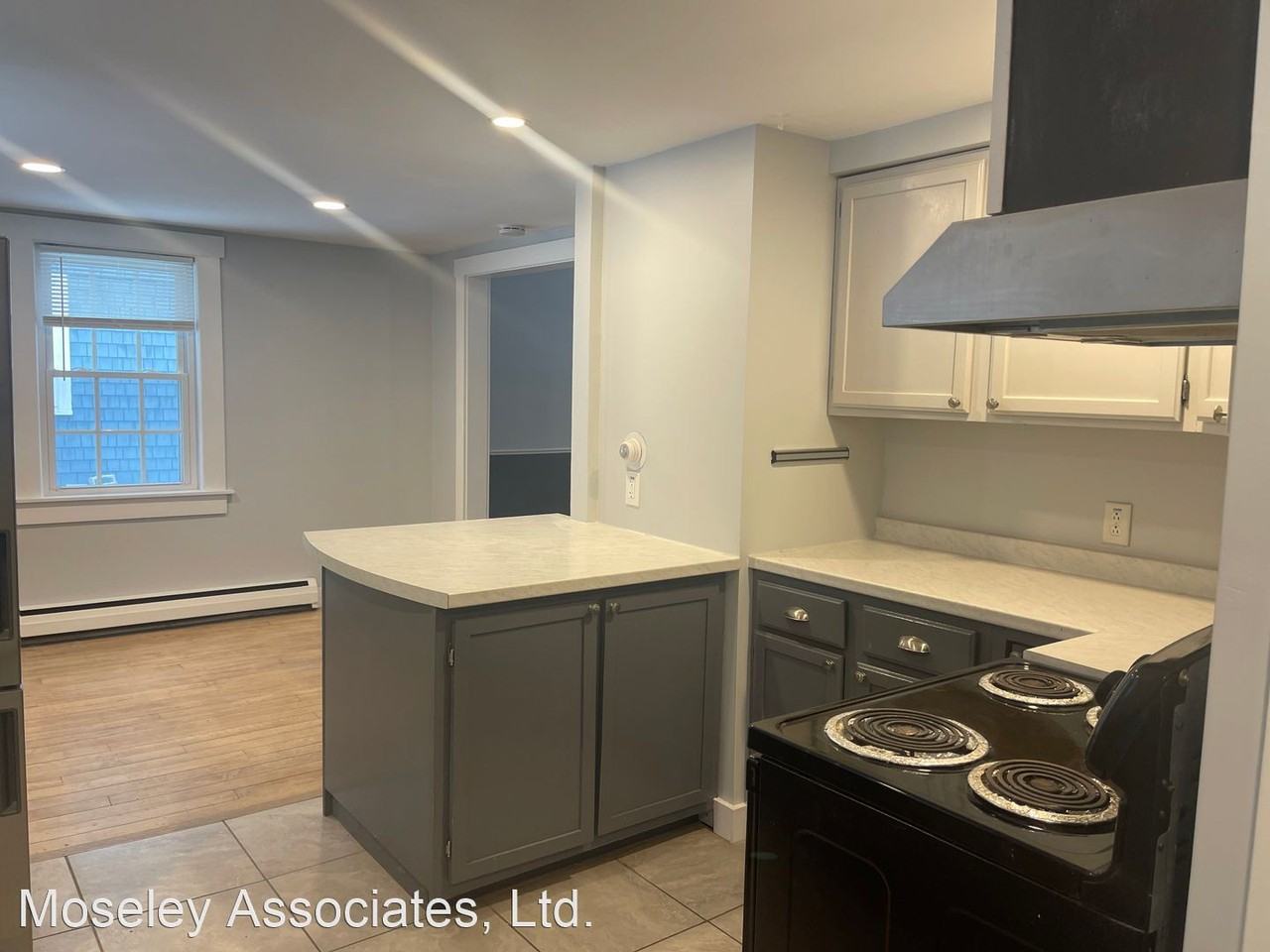 27 Mill Street - Photo 2 of 13