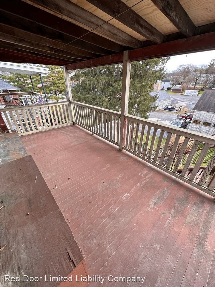 115 West State Street - Photo 3 of 33