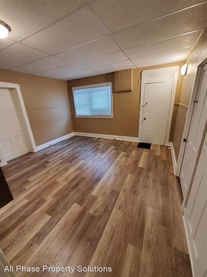 Nice 1-bedroom, 1-bath close to Medical Campus - Photo 2 of 12