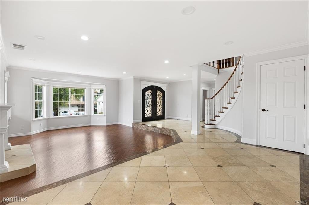 3561 Gladiola Dr - Photo 3 of 10