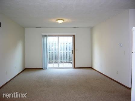 35 Chambers Rd - Photo 3 of 7