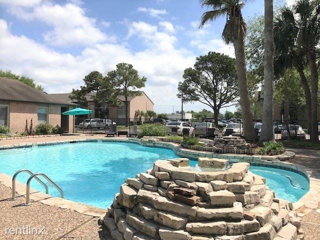 306 W Baker Rd, Baytown, TX 77521, USA - Photo 2 of 15