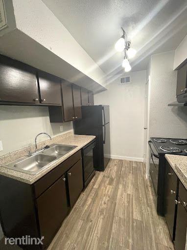 306 W Baker Rd, Baytown, TX 77521, USA - Photo 3 of 15