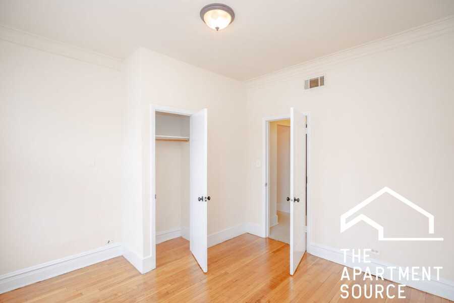6248 S Western Ave #3N - Photo 7 of 10