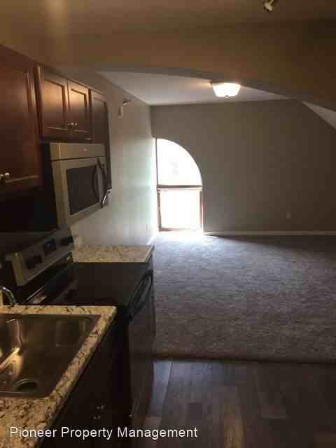 104 N. Krohn - Photo 2 of 2