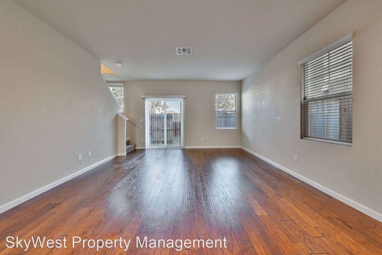 231 Maidenbrook Ln - Photo 3 of 29