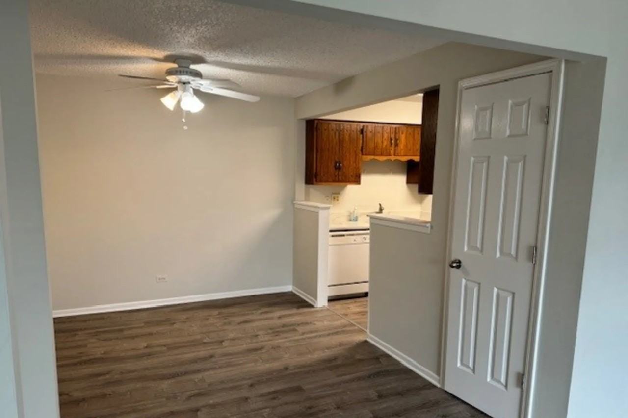 11619 Seminole Ct - Photo 2 of 6