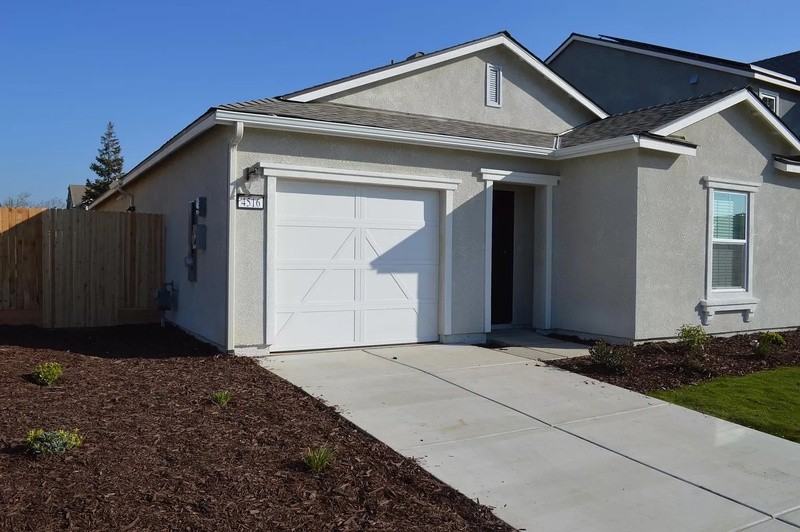 4516 Lindsey Ln - Photo 5 of 46
