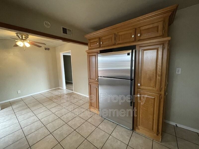 3200 Lyon Blvd - Photo 5 of 19