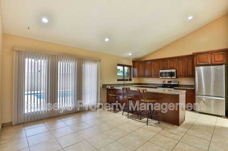 7153 S Butte Ave - Photo 7 of 27