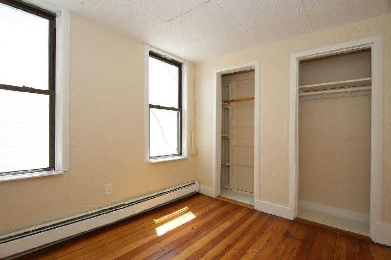 114 Everett St #3 - Photo 7 of 12