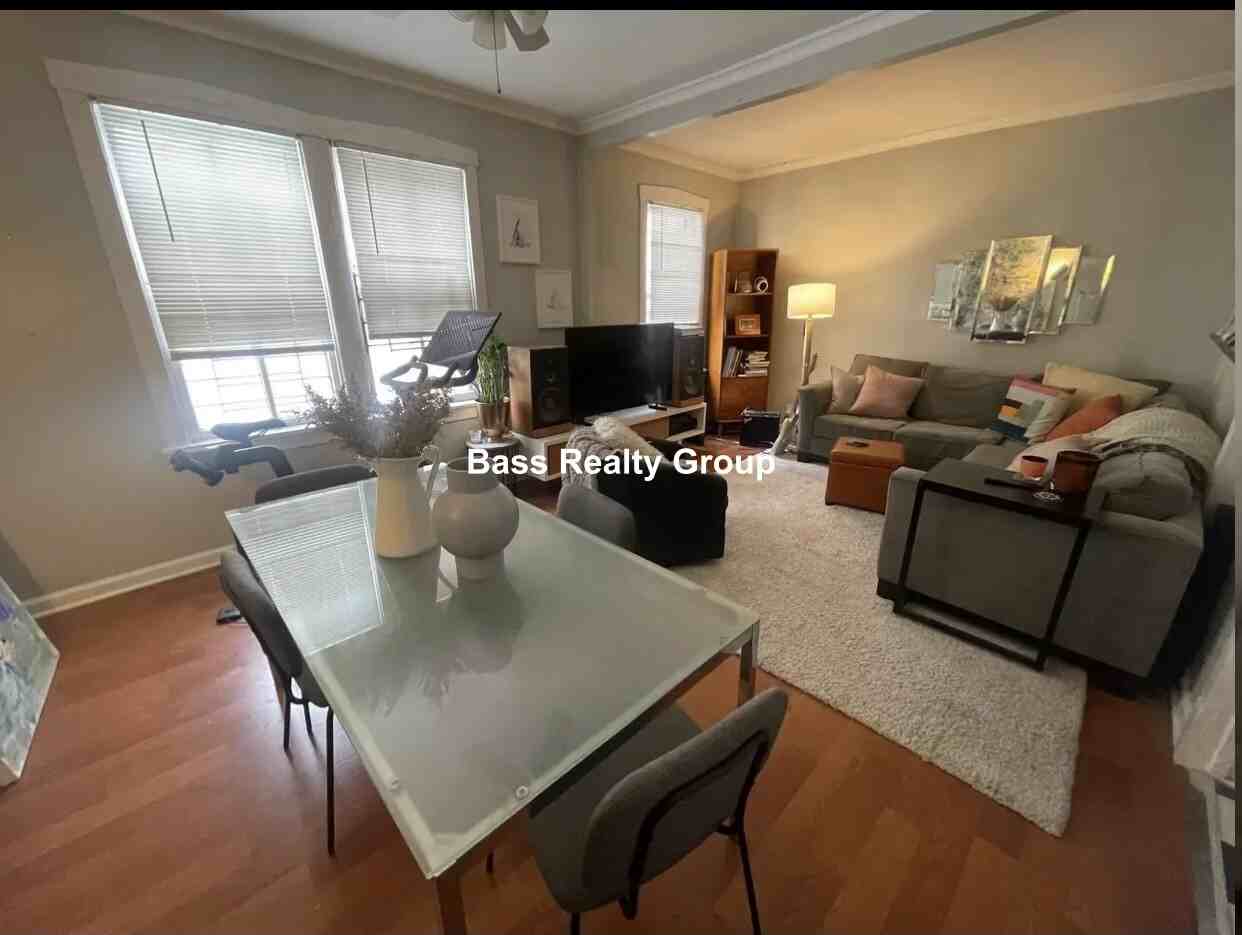 2244 W Palmer St #1R - Photo 3 of 10