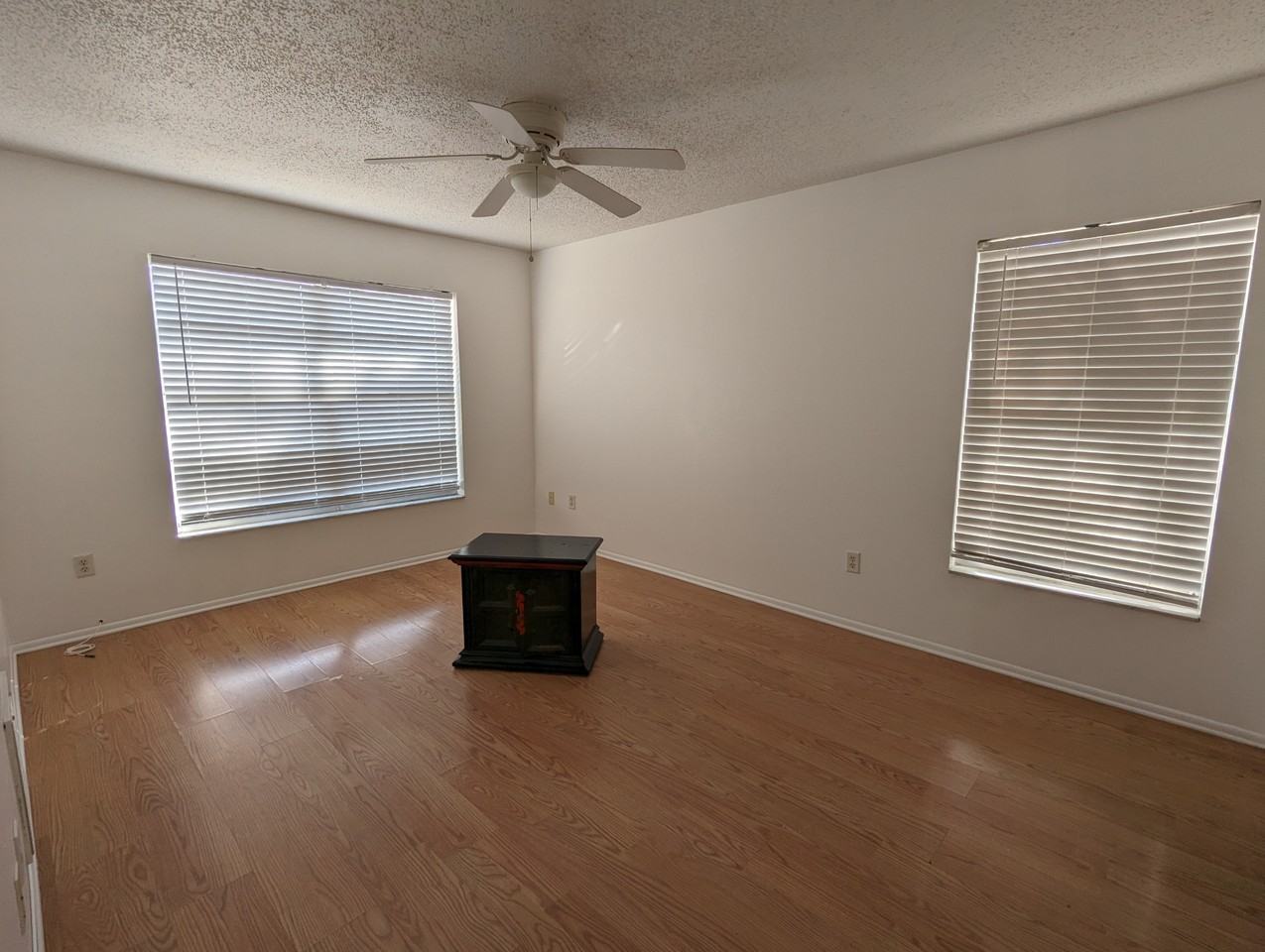 1130 Dover Ct - Photo 6 of 14