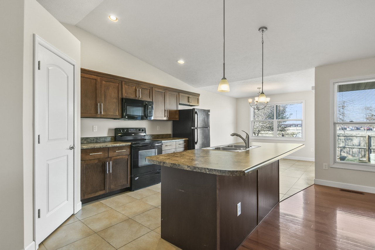 1411 School House Ln - Photo 2 of 26