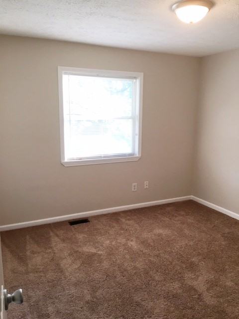 5933 Dollar Hide South Dr - Photo 6 of 16