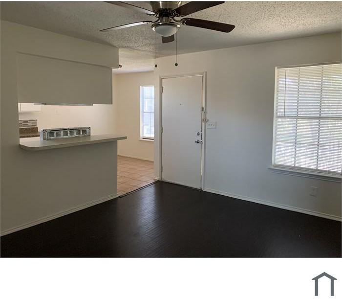 6316 Walraven Cir - Photo 2 of 14