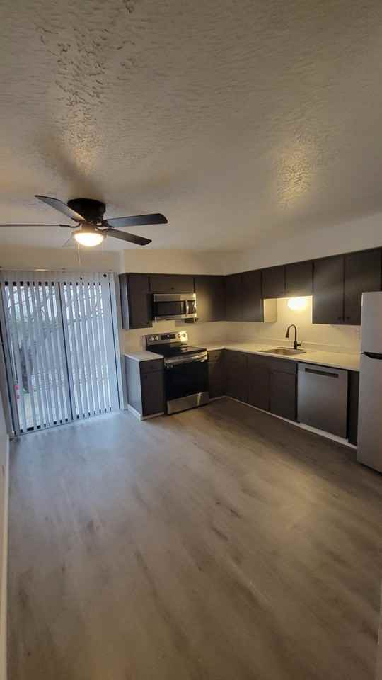 12336 Candelaria Rd Ne - Photo 2 of 18