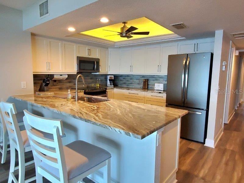 1601 Park Beach Cir #113 - Photo 4 of 34