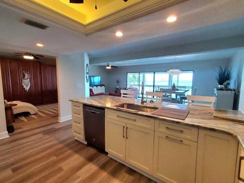 1601 Park Beach Cir #113 - Photo 6 of 34