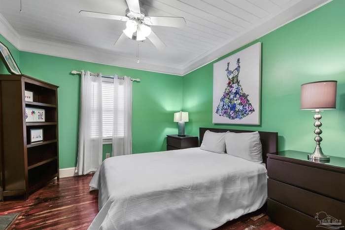 414 East Intendencia Street - Photo 2 of 11