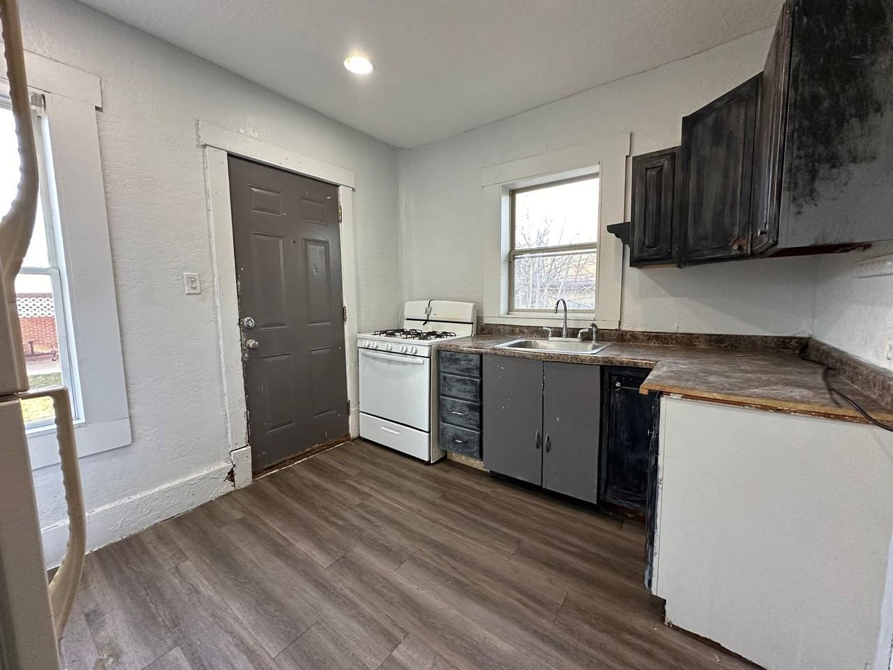 704 14th Ave North - Photo 2 of 5