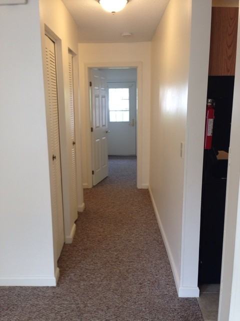 Briston Manor West - Photo 4 of 16