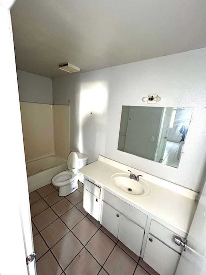 $500 OFF MOVE IN - Photo 2 of 4