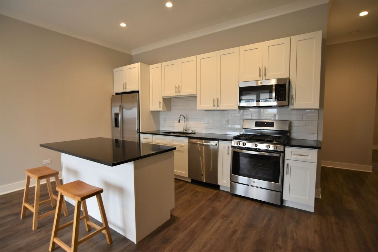 927 W. Irving Park - Photo 6 of 20