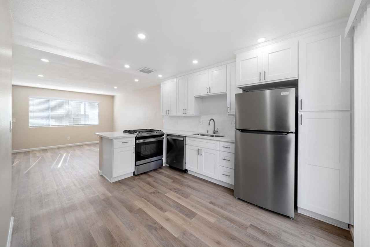 265 N. 16th Street - Photo 3 of 25