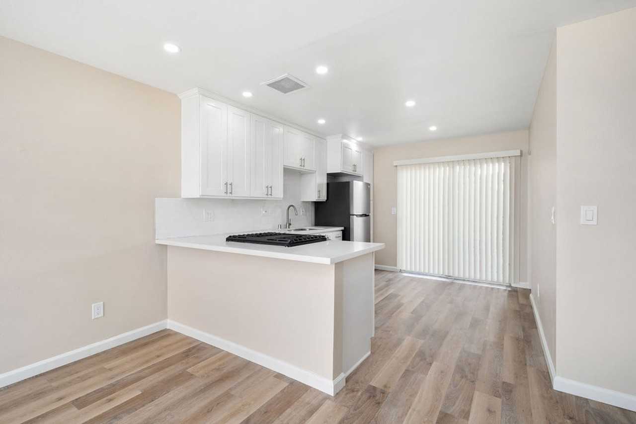 265 N. 16th Street - Photo 5 of 25