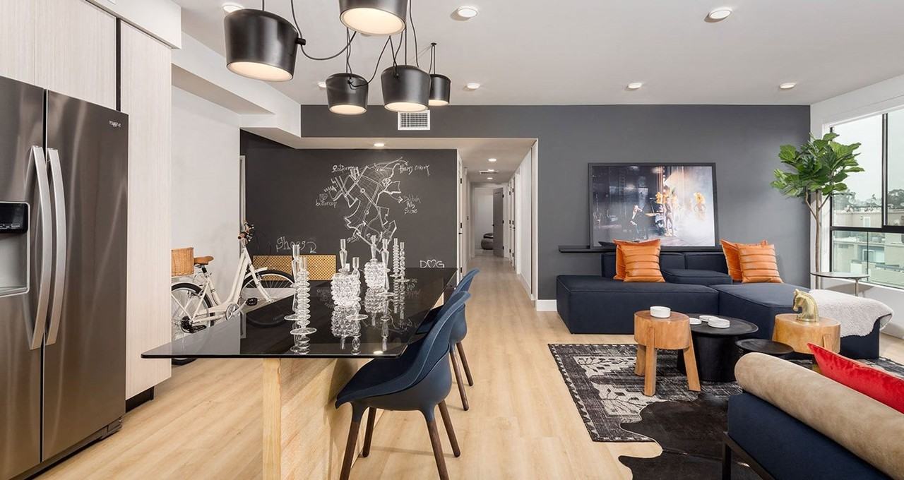 3675 Dunn - Photo 4 of 15