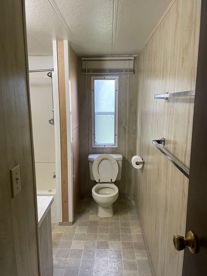 11212 Rhody Dr #1 - Photo 7 of 11