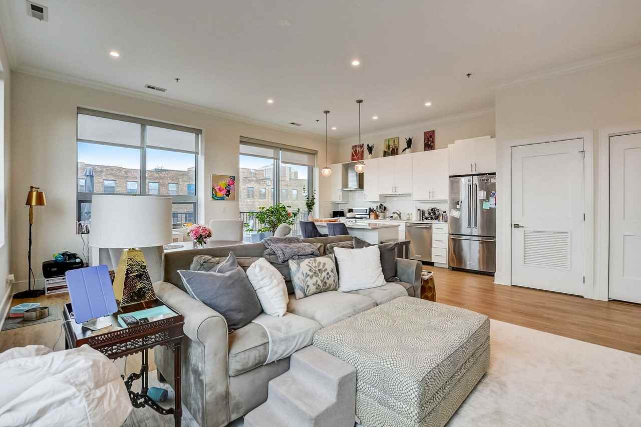 128 South Laflin L.L.C. - Photo 6 of 50