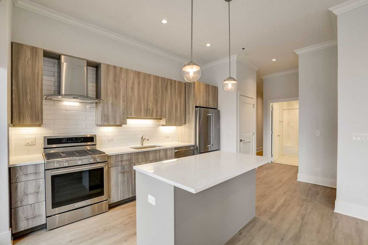 128 South Laflin L.L.C. - Photo 5 of 50