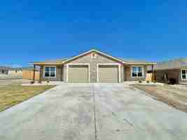 featured image of 1716 Clovis Dr