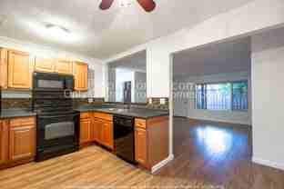 402 Ne 63rd Ave ## 406 - Photo 1 of 1