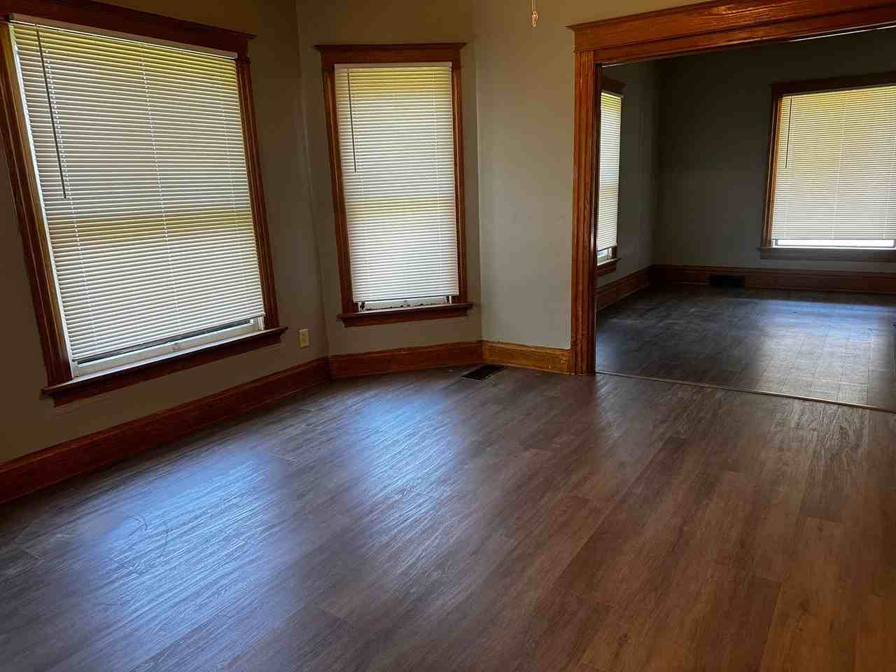 535 17th Street - Photo 5 of 35