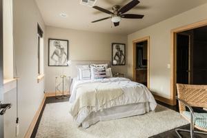 featured image of 909 Nw 12th St