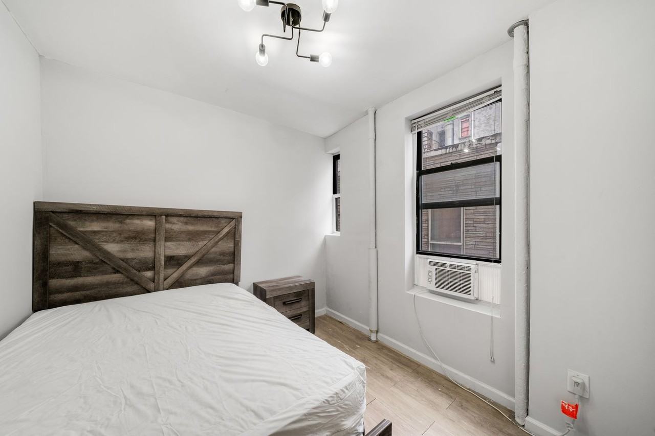 2377 Belmont BH LLC - Photo 5 of 32