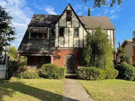 featured image of 217 Thayer St