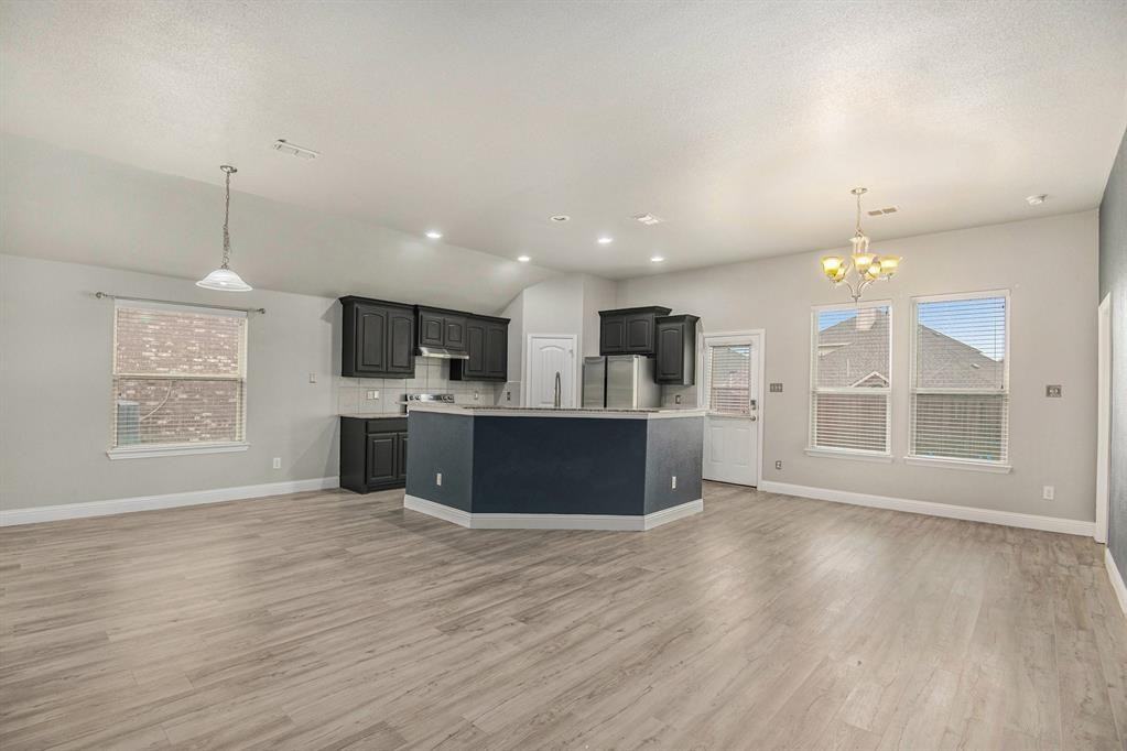 5749 Diamond Valley Dr - Photo 5 of 24