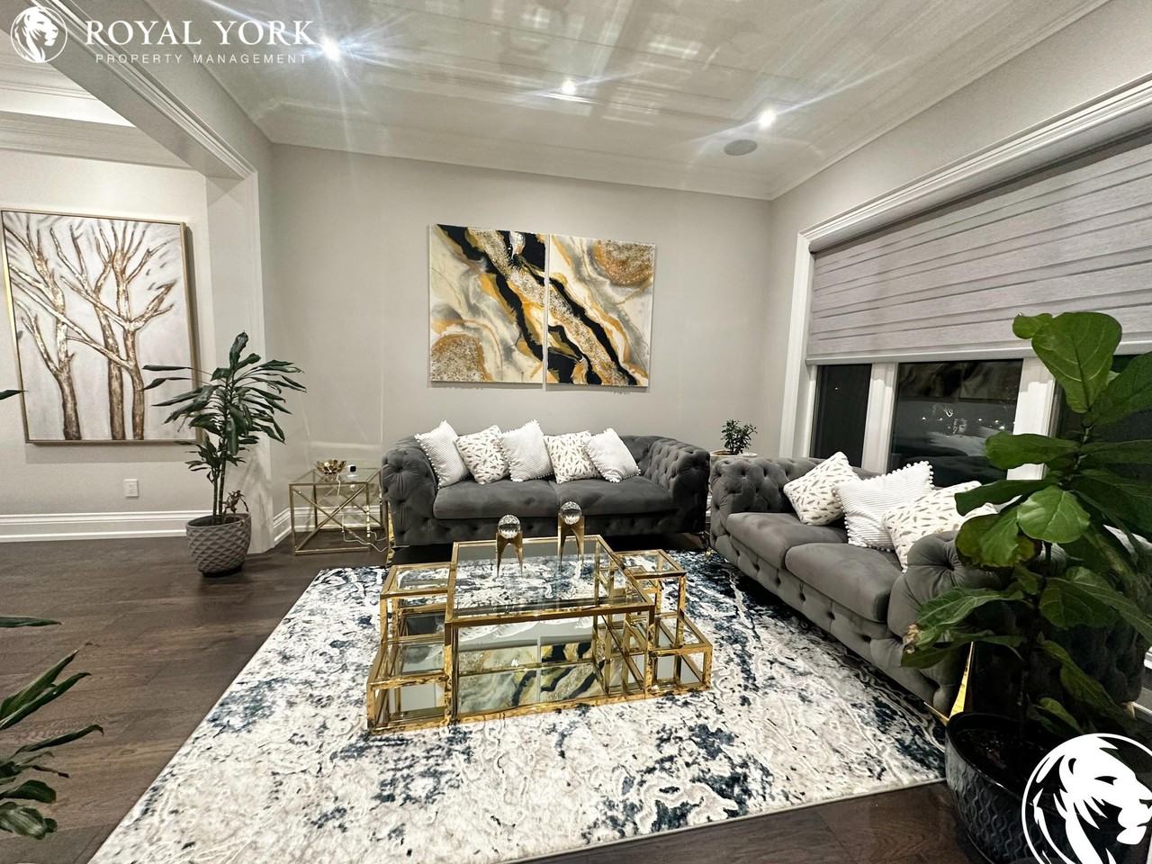 2584 Sharon Cres - Photo 2 of 50