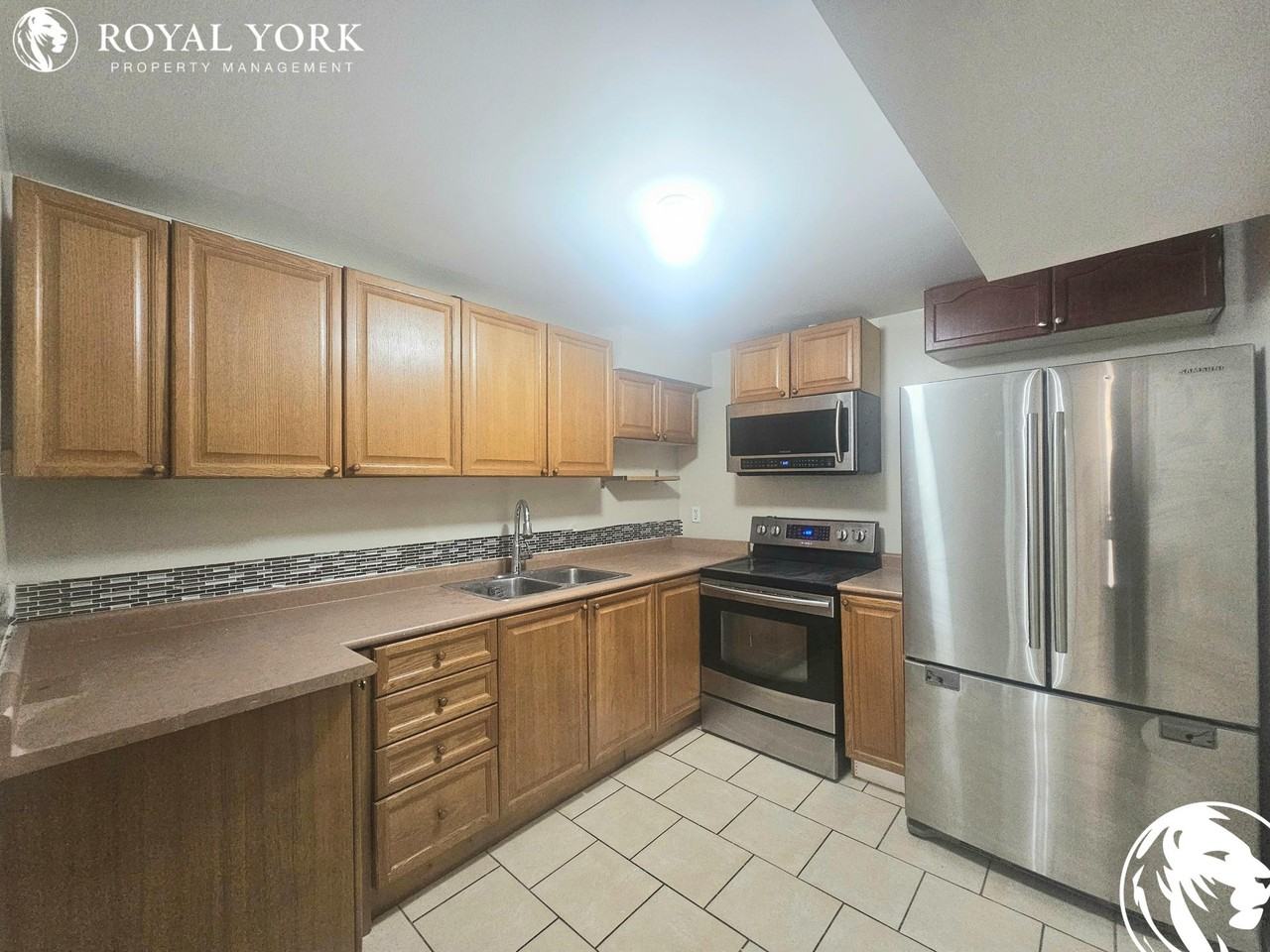 46 Esther Dr #2 - Photo 2 of 33