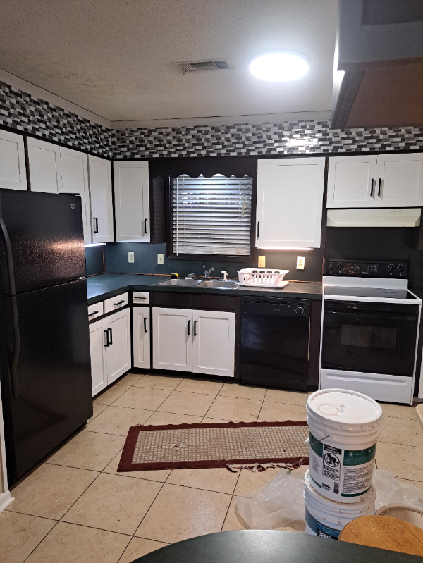 739A Main St #A - Photo 3 of 8