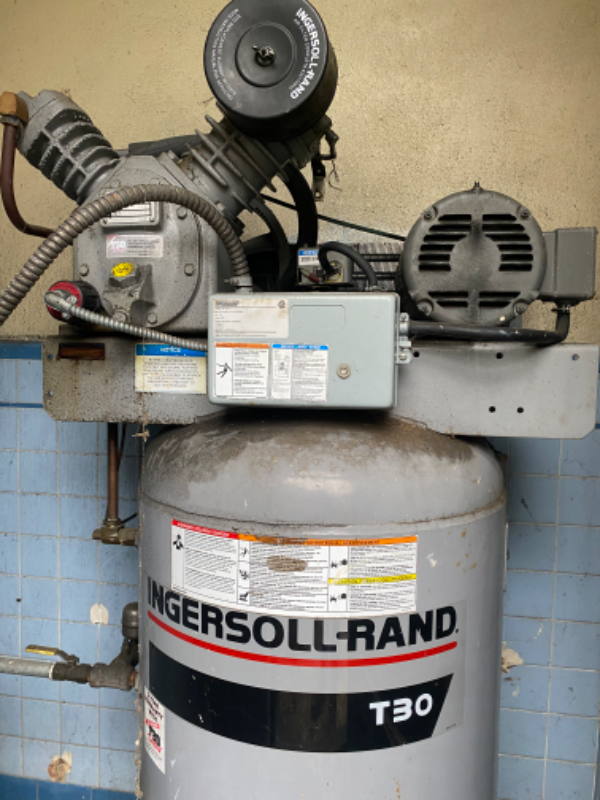 1030 S Salisbury Ave - Photo 3 of 20